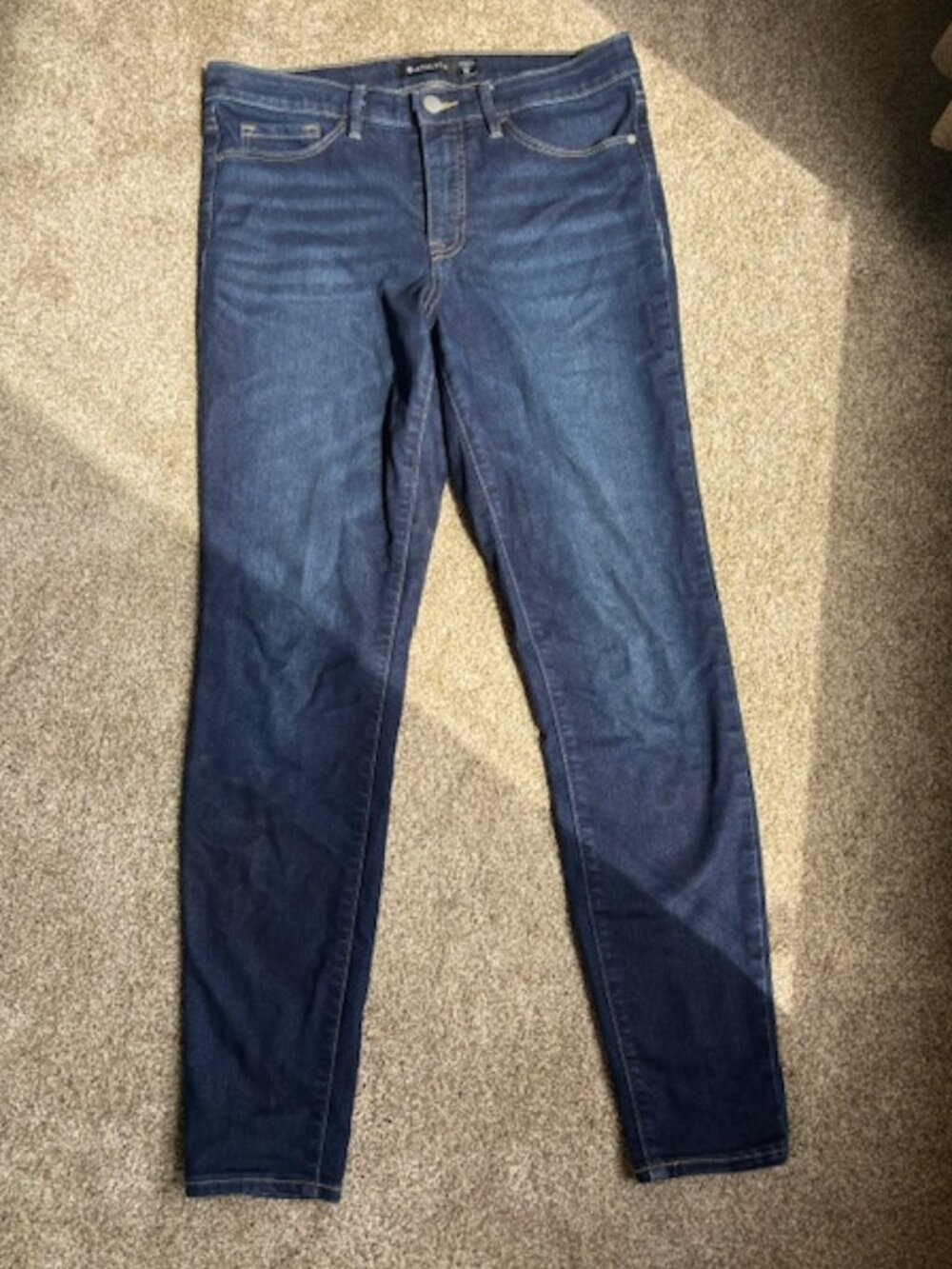 Athleta Sculptek stretchy dark wash jeans, size 10